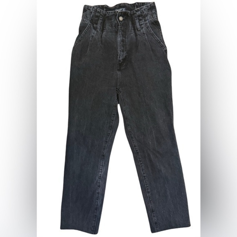 Abercrombie & Fitch Women’s Mom Jean Paperbag High Rise Size 25/0